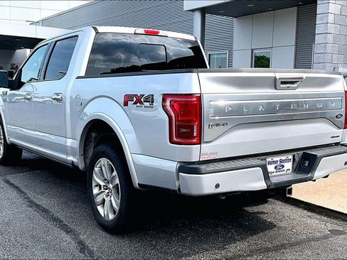 Used 2015 Ford F150 Platinum w/ Equipment Group 701A Luxury AWD/4WD image 3