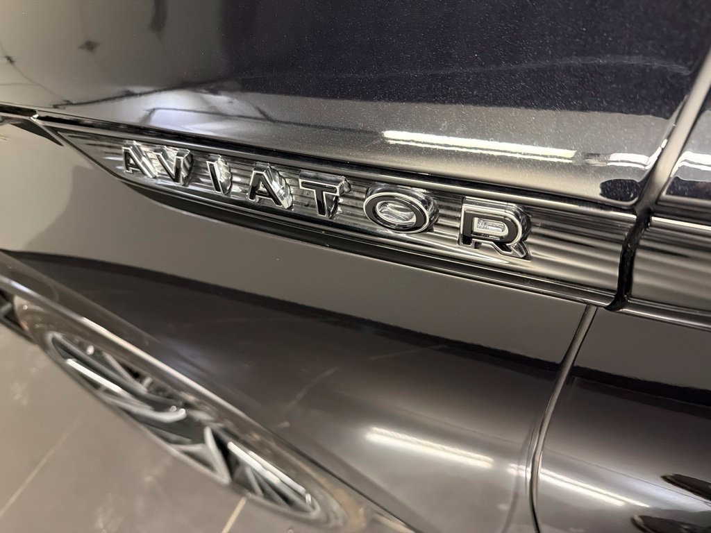 New 2026 Lincoln Aviator Black Label w/ Jet Appearance Package AWD/4WD image 43