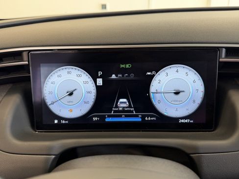 Used 2023 Hyundai Tucson Limited w/ Cargo Package image 19