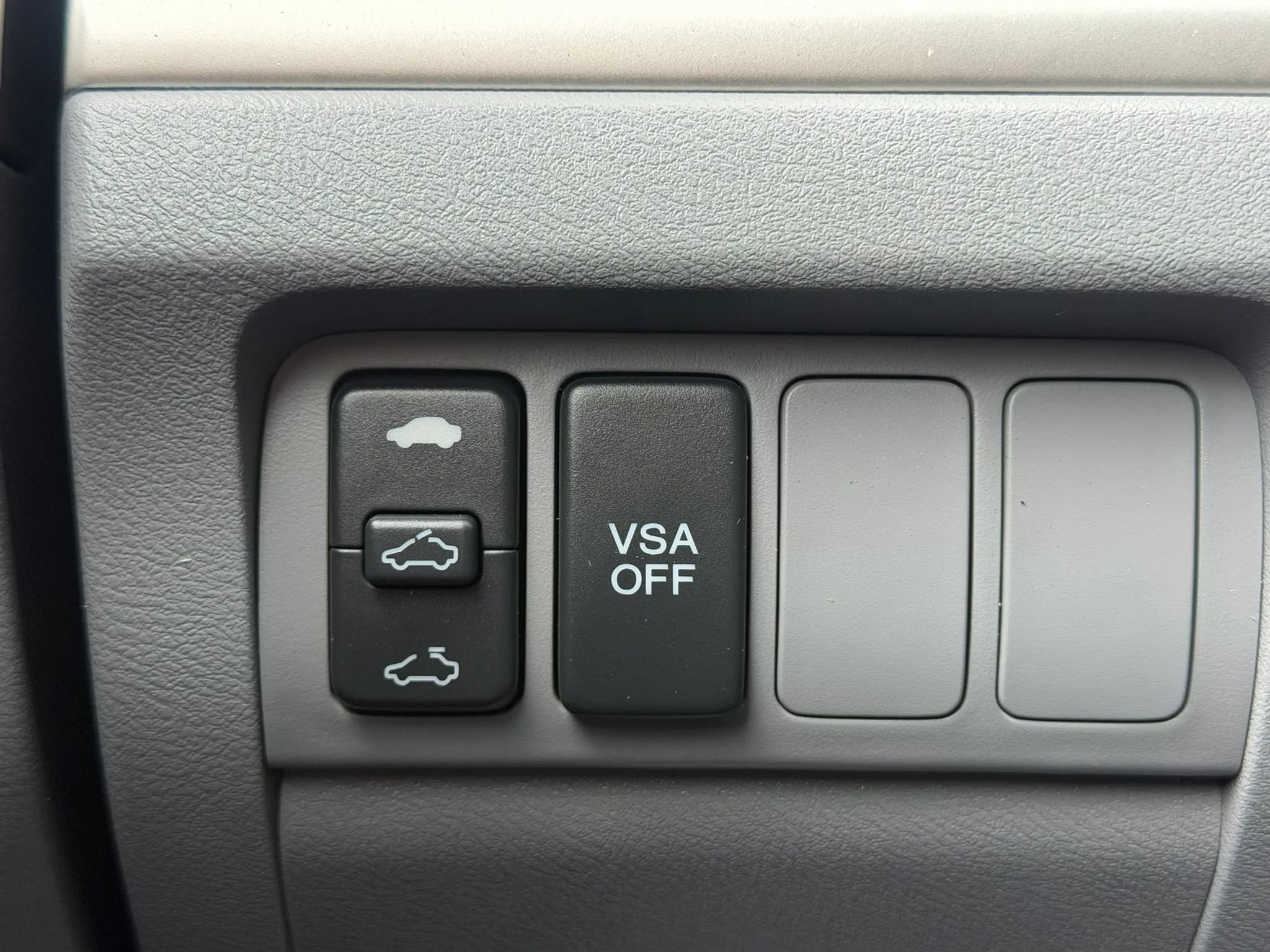 Used 2004 Acura TSX FWD image 15