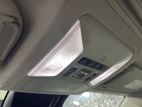 Used 2024 Toyota RAV4 XLE Premium image 36