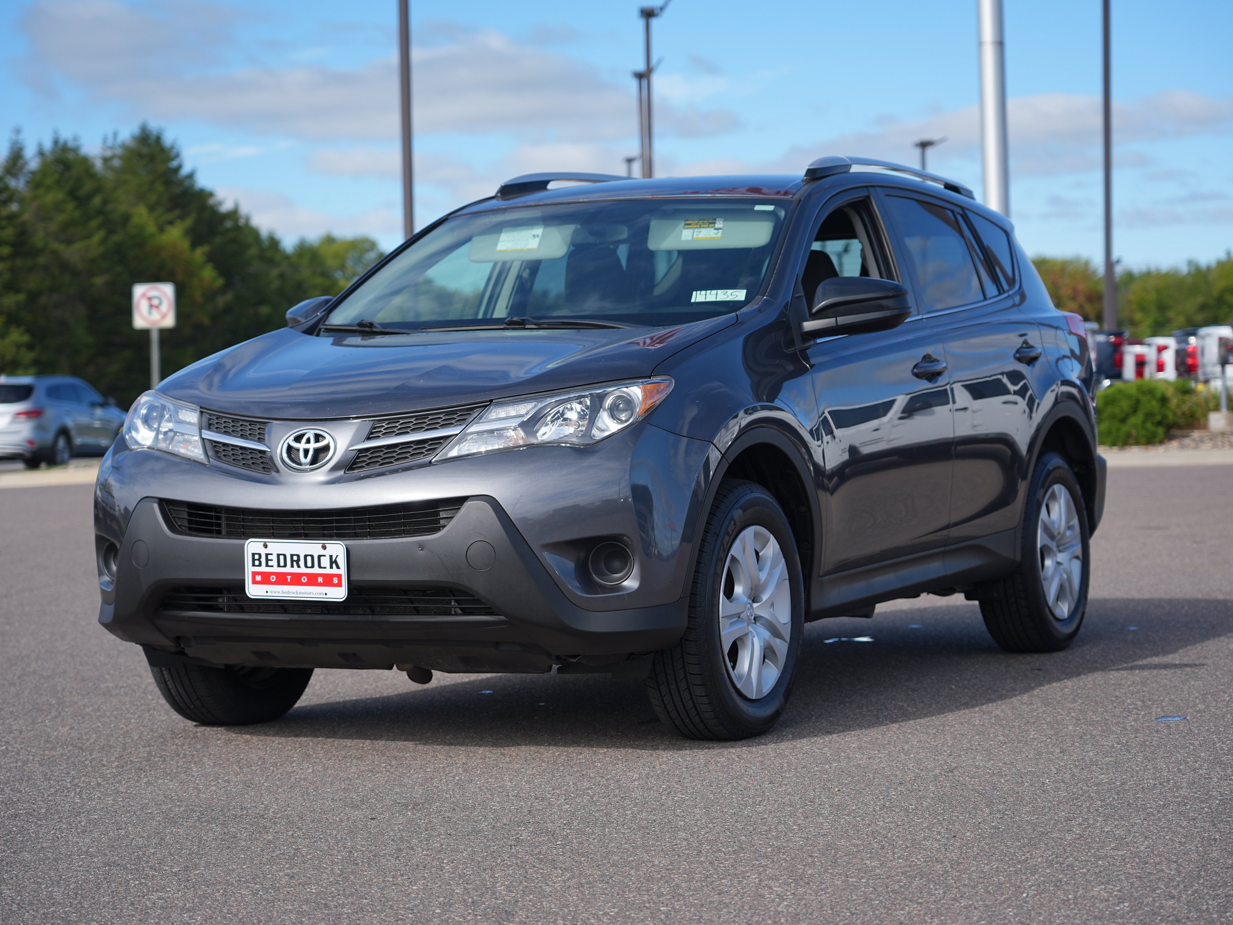 Used 2015 Toyota RAV4 LE AWD/4WD image 7