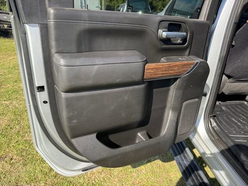 Used 2021 Chevrolet Silverado 2500 High Country w/ Z71 Off-Road Package image 24