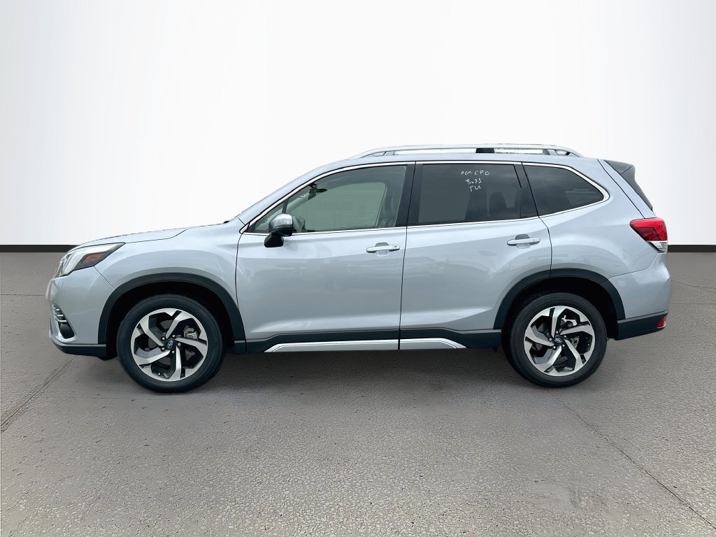 Used 2024 Subaru Forester Touring AWD/4WD image 4