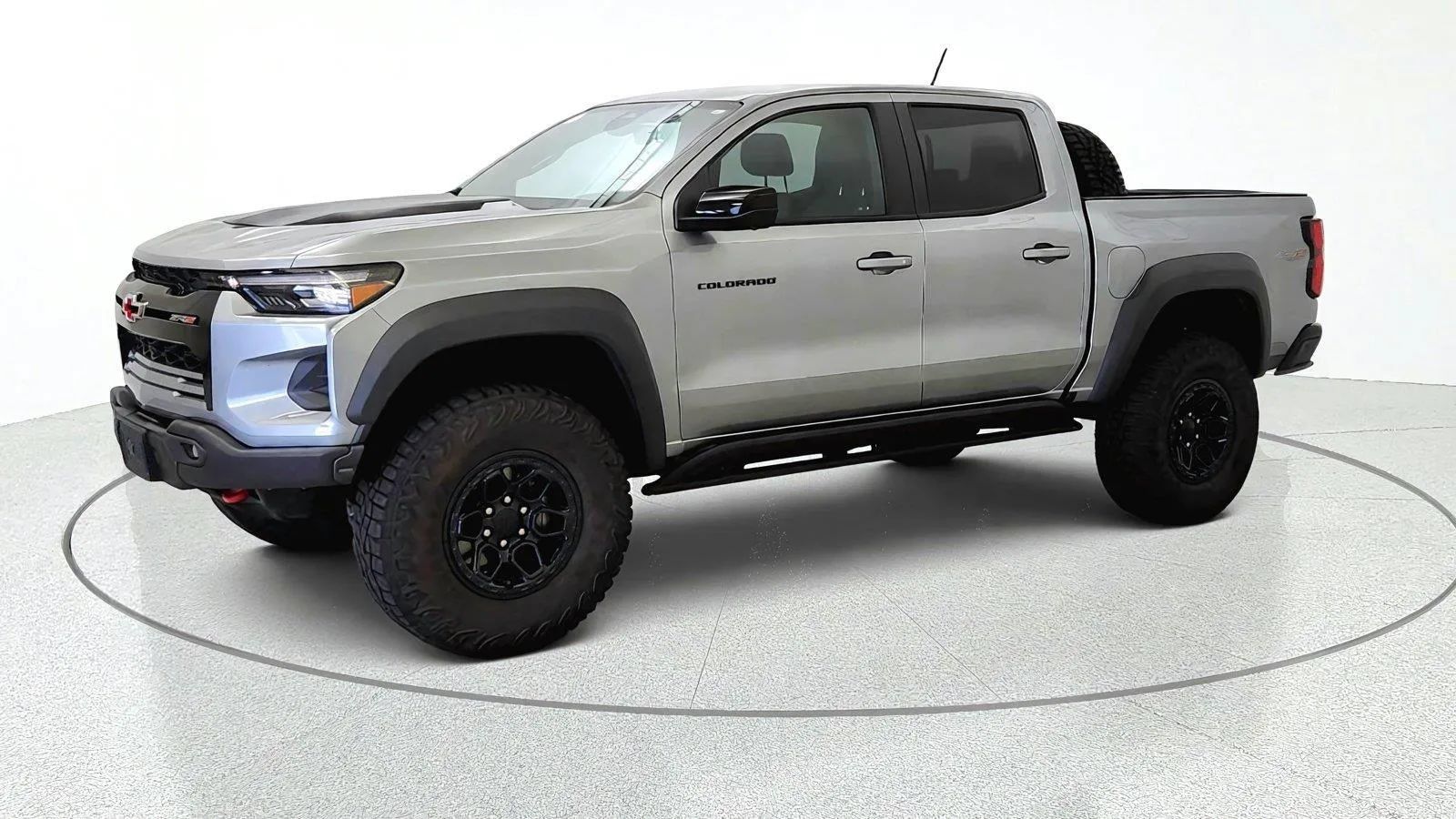 Used 2024 Chevrolet Colorado ZR2 w/ ZR2 Bison Edition AWD/4WD image 4