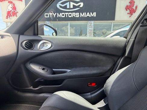 Used 2018 Nissan 370Z Touring image 13