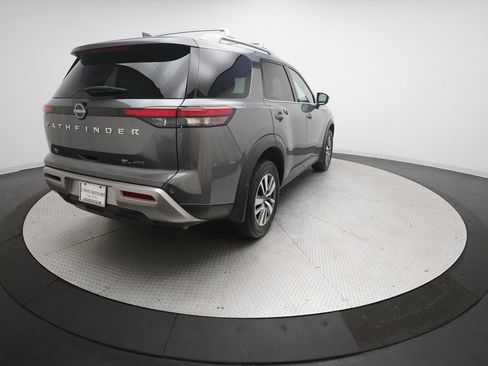 Certified 2024 Nissan Pathfinder SL image 13