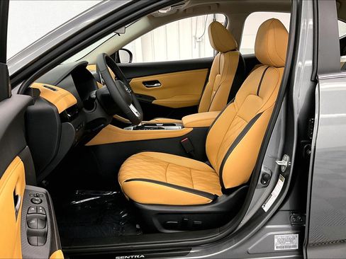 New 2025 Nissan Sentra SV w/ SV Premium Package FWD image 28
