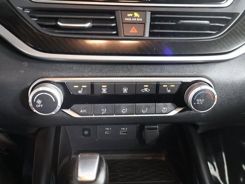 Used 2024 Nissan Altima 2.5 SR w/ SR Premium Package image 49