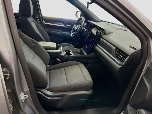 Used 2025 GMC Terrain Elevation AWD/4WD image 32