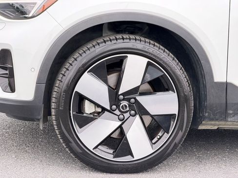 Certified 2023 Volvo C40 P8 Recharge Ultimate AWD/4WD image 7