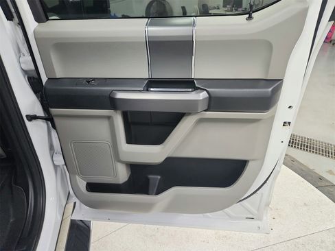 Used 2019 Ford F150 XLT w/ Equipment Group 302A Luxury image 40