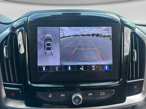 Used 2023 Chevrolet Traverse RS w/ LPO, Floor Liner Package AWD/4WD image 26