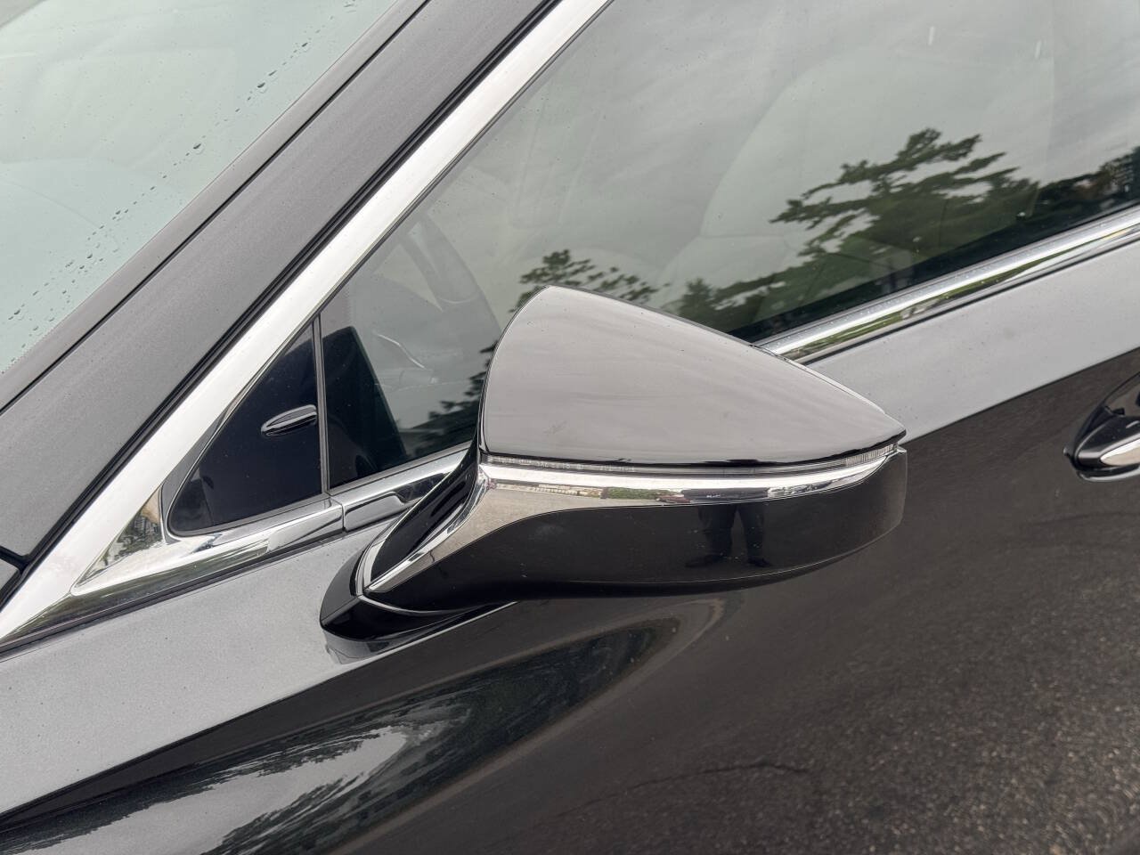 Used 2021 Lexus LS 500 AWD w/ Accessory Package (Z1) image 39