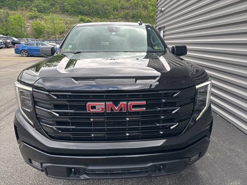 Used 2022 GMC Sierra 1500 Elevation AWD/4WD image 9