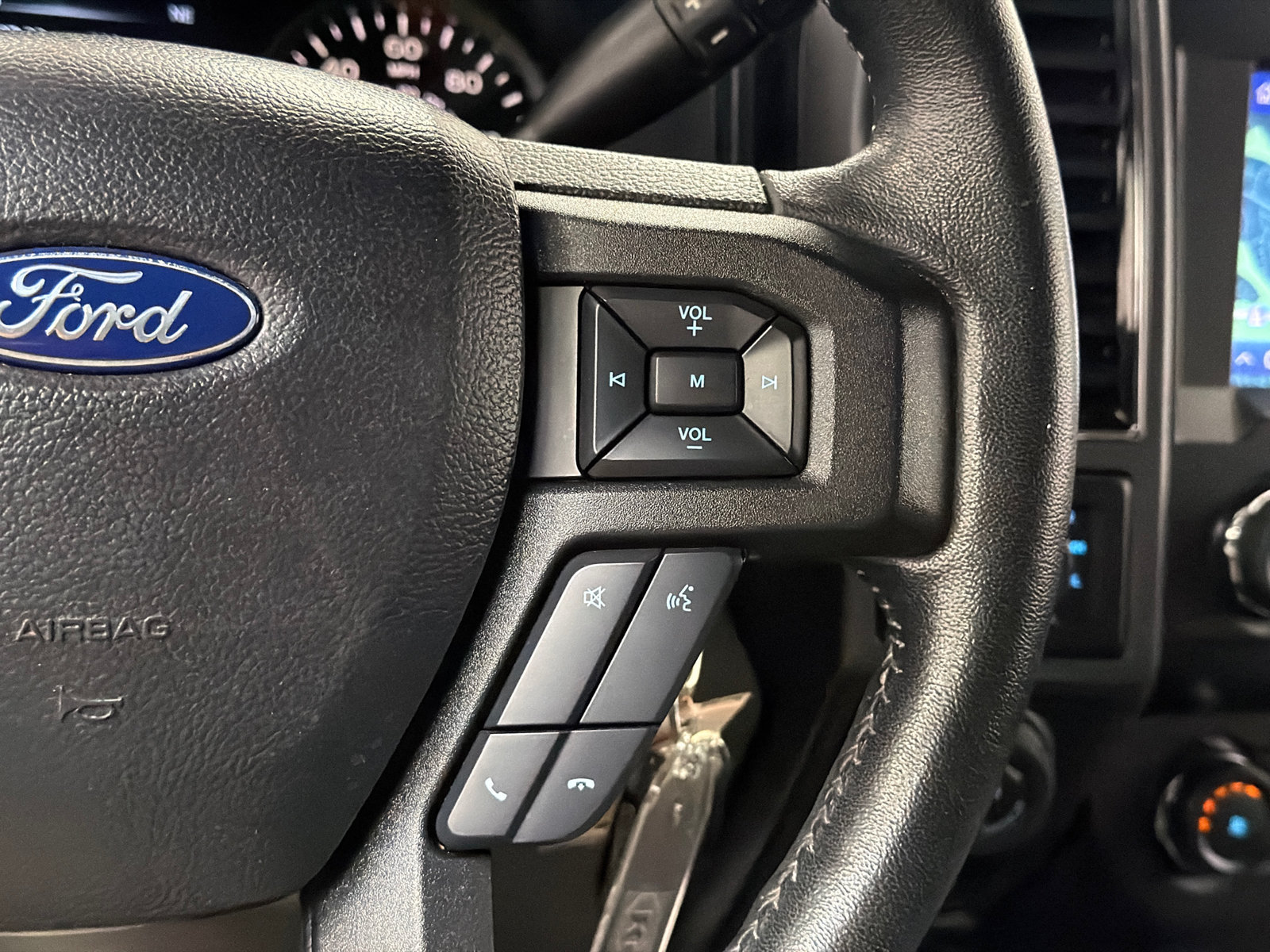 Used 2019 Ford F150 XLT w/ Equipment Group 302A Luxury AWD/4WD image 21