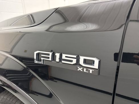 Used 2016 Ford F150 XLT w/ Equipment Group 302A Luxury AWD/4WD image 12