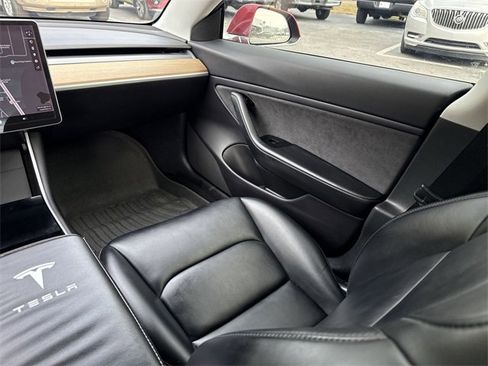Used 2019 Tesla Model 3 Long Range image 17