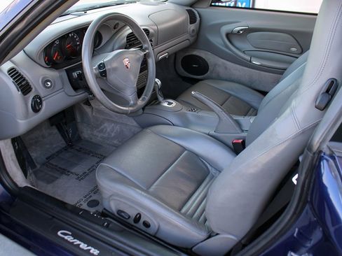 Used 2002 Porsche 911 GT3 RS image 15