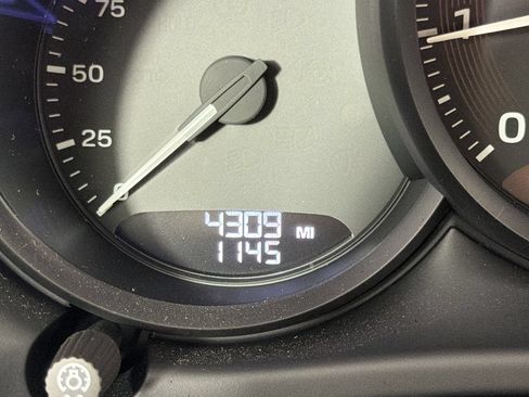 Certified 2026 Porsche Macan AWD/4WD image 22
