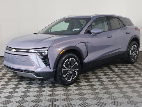 Used 2024 Chevrolet Blazer EV LT AWD/4WD image 9