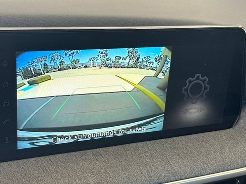 Used 2025 Nissan Kicks SV FWD image 19