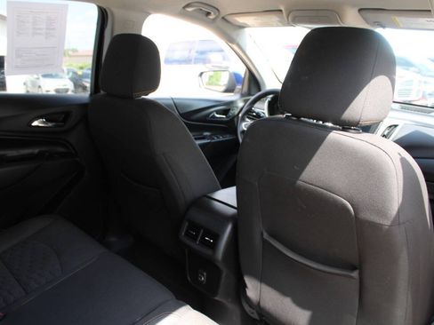 Used 2021 Chevrolet Equinox LT AWD/4WD image 10