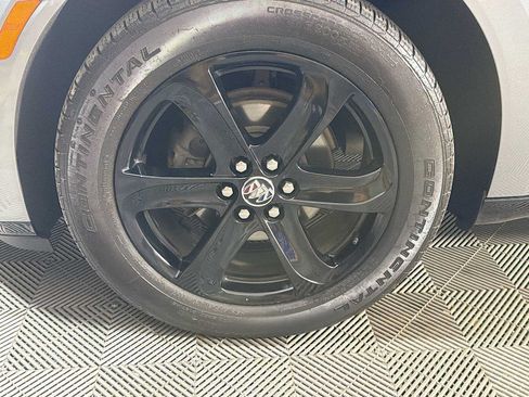 Used 2024 Buick Enclave Essence w/ Experience Buick Package AWD/4WD image 31