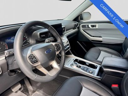 Used 2024 Ford Explorer XLT w/ Equipment Group 202A