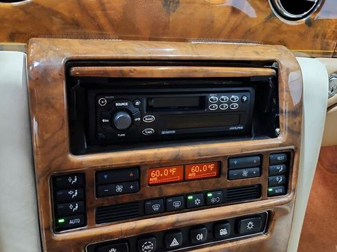 Used 1999 Rolls-Royce Silver Seraph RWD image 19