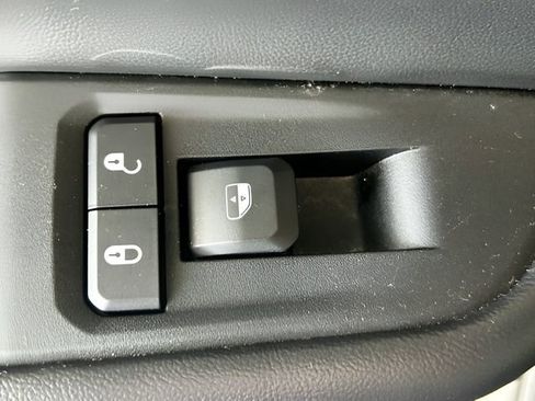 Used 2024 Jeep Grand Cherokee L Limited w/ Luxury Tech Group II image 38