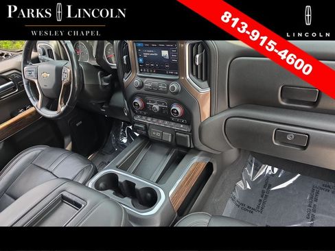 Used 2020 Chevrolet Silverado 1500 High Country w/ Technology Package AWD/4WD image 9