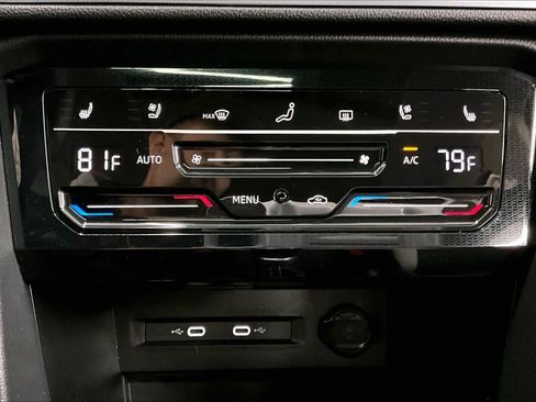 Used 2025 Volkswagen Taos SEL w/ Black Wheel Plus Package image 35