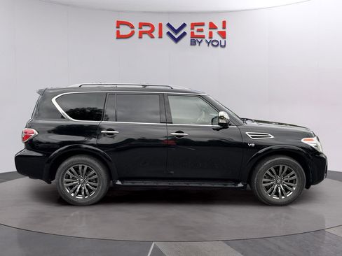 Used 2019 Nissan Armada Platinum w/ Captain's Chairs Package RWD image 6