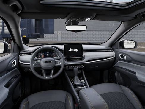 New 2026 Jeep Compass Latitude AWD/4WD image 14