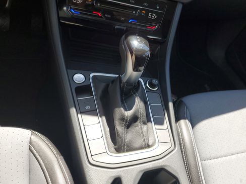 New 2025 Volkswagen Jetta SE image 24