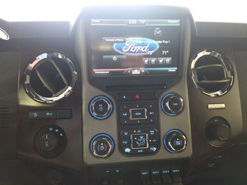 Used 2015 Ford F250 Lariat w/ Lariat Ultimate Package image 11