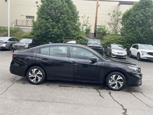 Used 2025 Subaru Legacy Premium AWD/4WD image 6