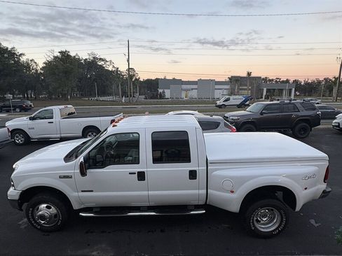 Used 2006 Ford F350 XL image 6