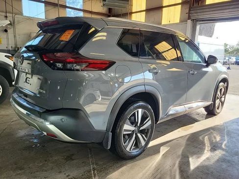 Used 2022 Nissan Rogue Platinum w/ Head-Up Display Package image 4