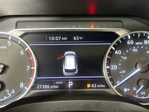 Used 2023 Nissan Rogue SV w/ SV Premium B Package image 18