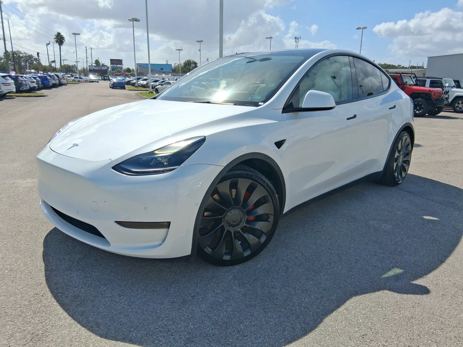 Used 2022 Tesla Model Y Performance AWD/4WD image 3