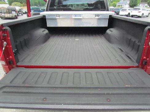 Used 2003 Ford F250 XLT image 23