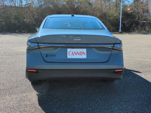 New 2026 Nissan Sentra SL w/ Floor Mat Package image 6