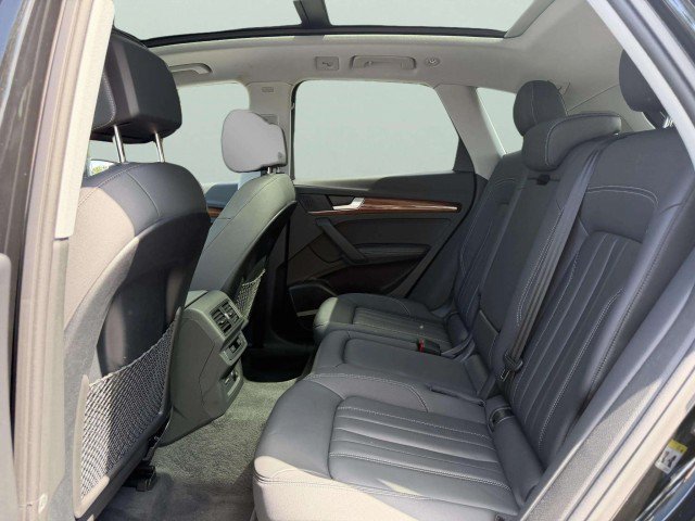 Certified 2023 Audi Q5 2.0T Premium Plus w/ Premium Plus Package AWD/4WD image 24
