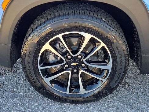 Used 2024 Chevrolet TrailBlazer LT w/ Driver Confidence Package image 7