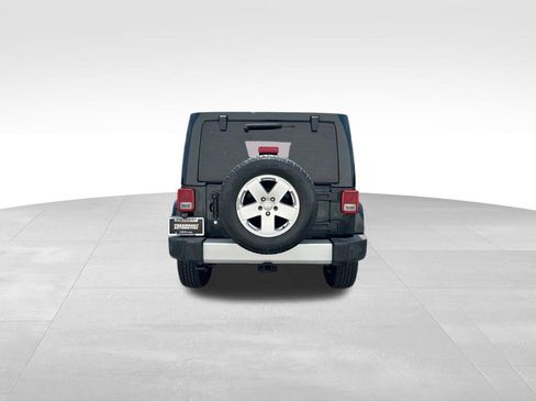 Used 2012 Jeep Wrangler Unlimited Sahara w/ Dual Top Group image 7