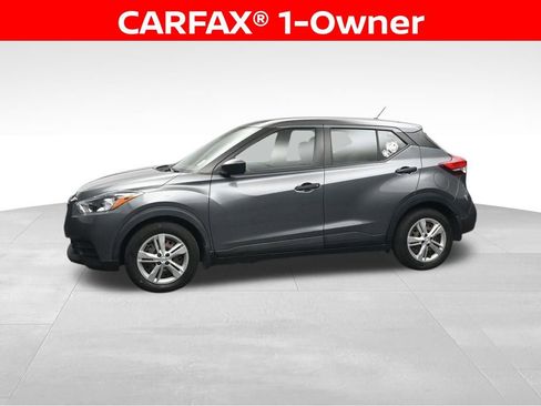 Used 2020 Nissan Kicks S FWD image 2