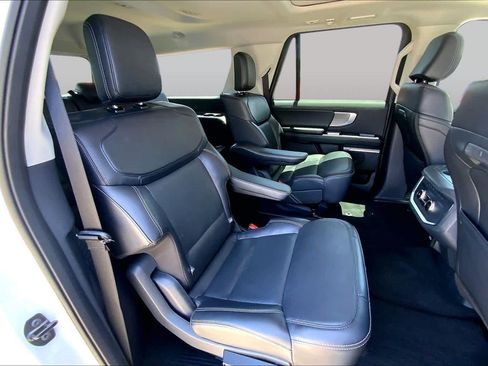 Certified 2025 Ford Expedition Max Platinum AWD/4WD image 20