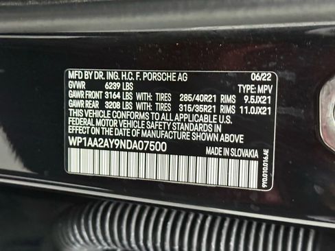 Used 2022 Porsche Cayenne Platinum Edition image 56